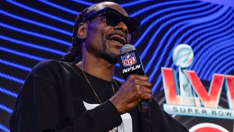 Snoop Dog habla en conferencia de prensa