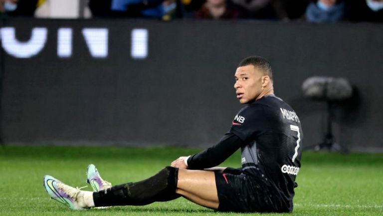 Kylian en juego de Ligue 1, ante Nantes