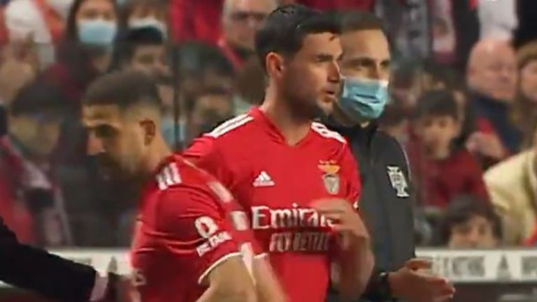 Video: Ucraniano Yaremchuk rompe en llanto al ser ovacionado por el público del Benfica