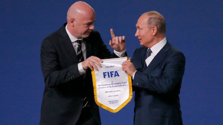 FIFA: Suspendió contratos de jugadores y entrenadores extranjeros en Ucrania  y Rusia