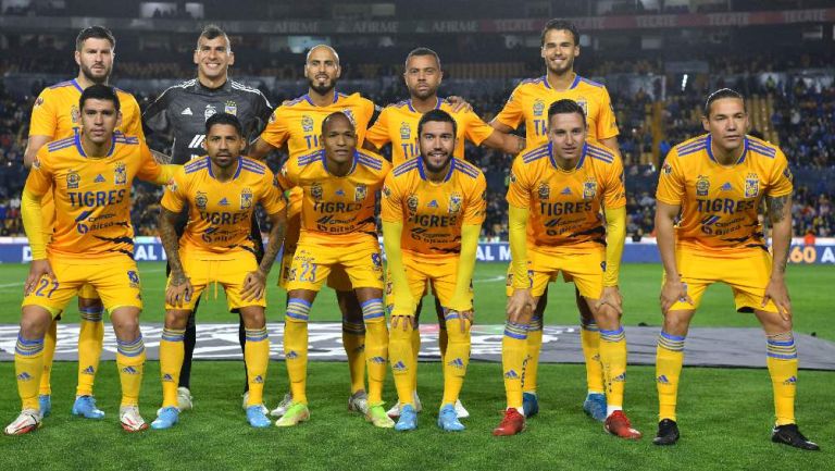 Jugadores de Tigres previo a partido de la Liga MX