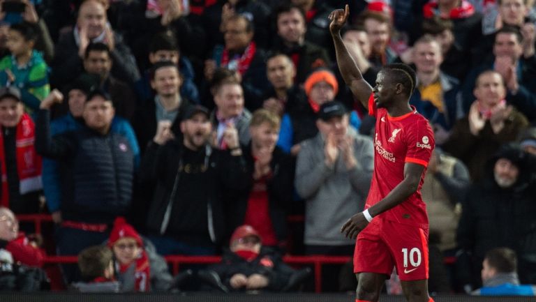 Sadio Mané celebrando un gol con el Liverpool 