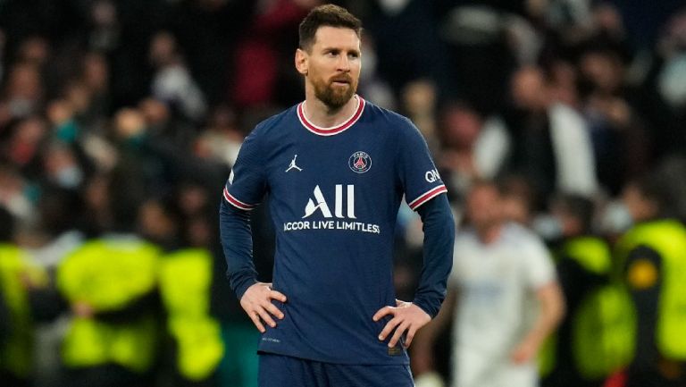 Messi jugando partido de Champions League con el PSG ante Real Madrid