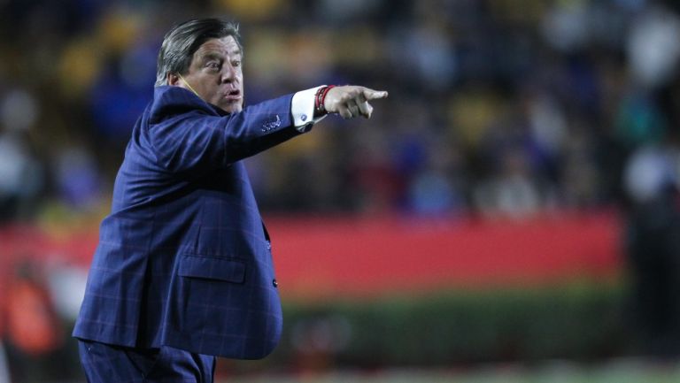 Miguel Herrera durante un partido con Tigres