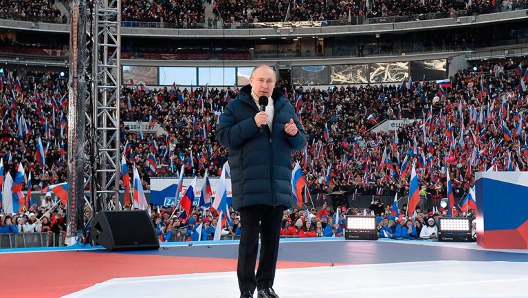  Vladimir Putin durante un discurso en el estadio Luzhniki