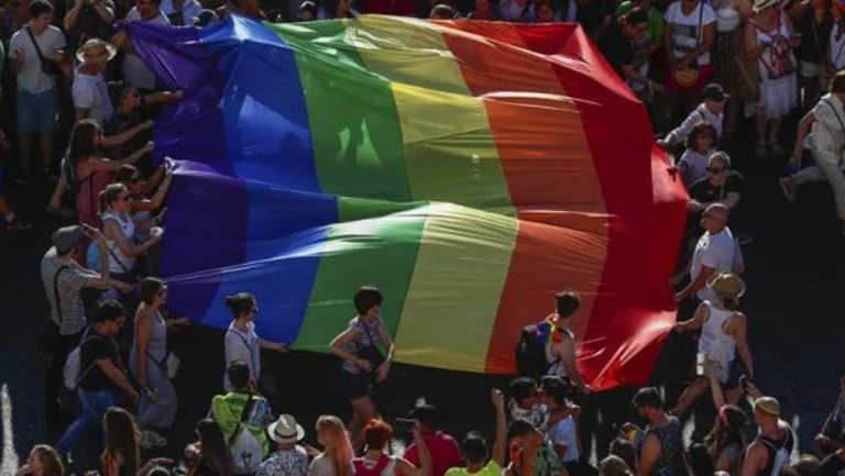 Qatar 2022: Bandera arcoíris estará prohibida en Mundial