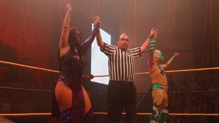 Lady Shani y Aerostar vencieron a la  Reina del Ring y Tigre Dorado
