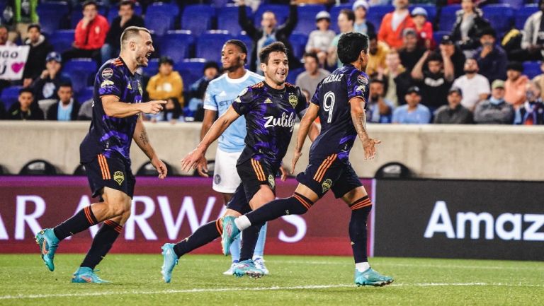 Seattle Sounders en acción frente a NYC