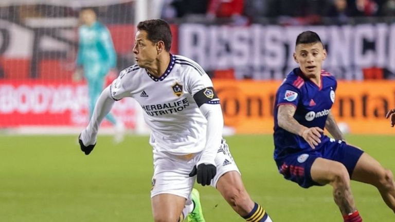 Chicharito Hernández durante un partido del Galaxy