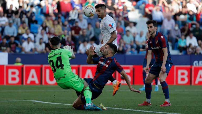 Tectatito Corona tras anotar sus primeros goles con Sevilla: 'Hemos respondido muy bien'