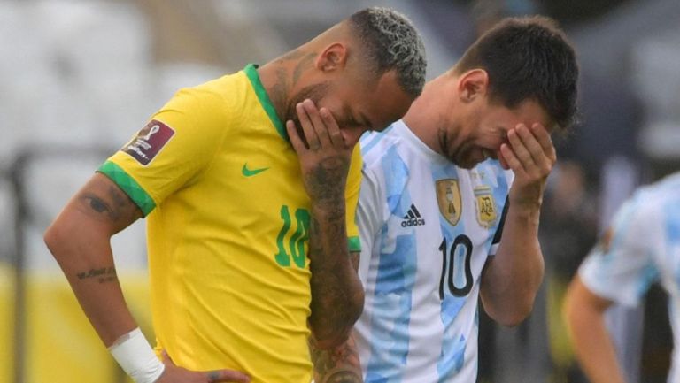 Neymar y Messi durante partido de Brasil vs Argentina
