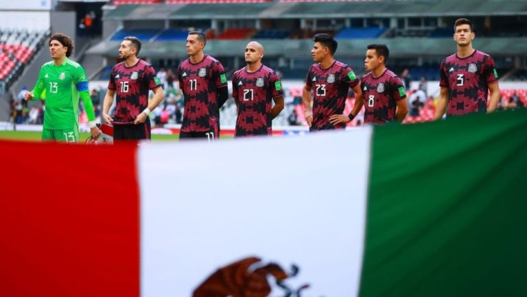 Jugadores mexicanos previo a un juego contra Costa Rica