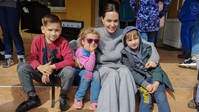 Angelina Jolie en su visita a Leópolis