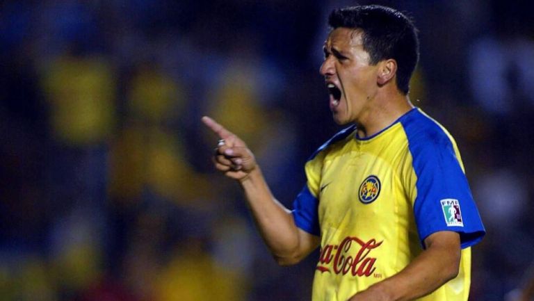 Misionero Castillo como jugador del América en 2003