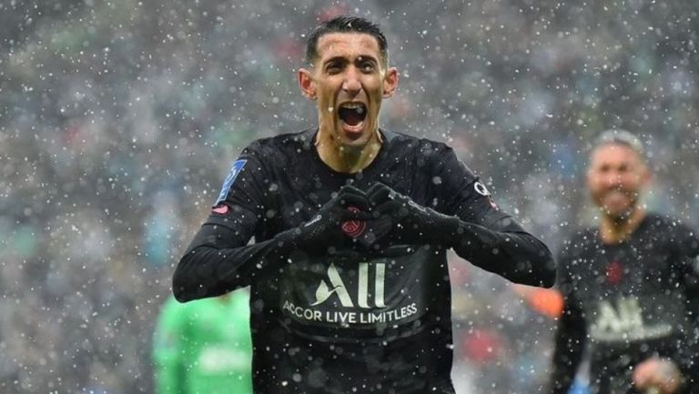 Ángel Di María festejando un gol 