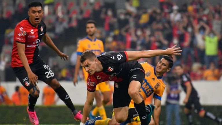 Julio Furch durante un partido del Atlas