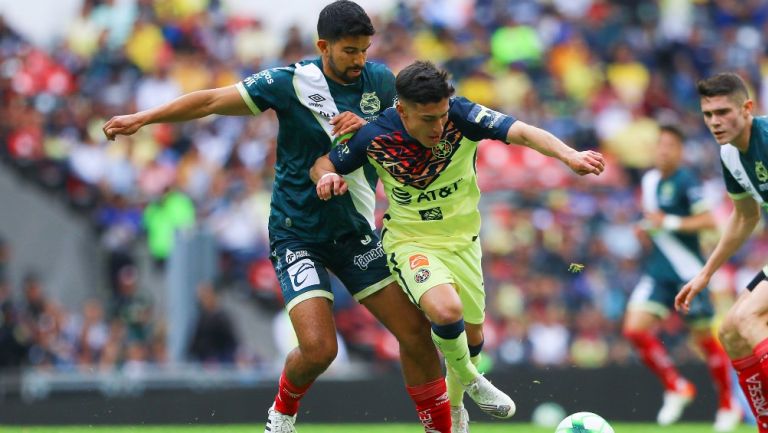 Diego de Buen en acción con Puebla frente al América