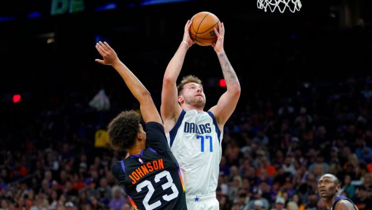 Luka Doncic se mostró como el líder en Dallas