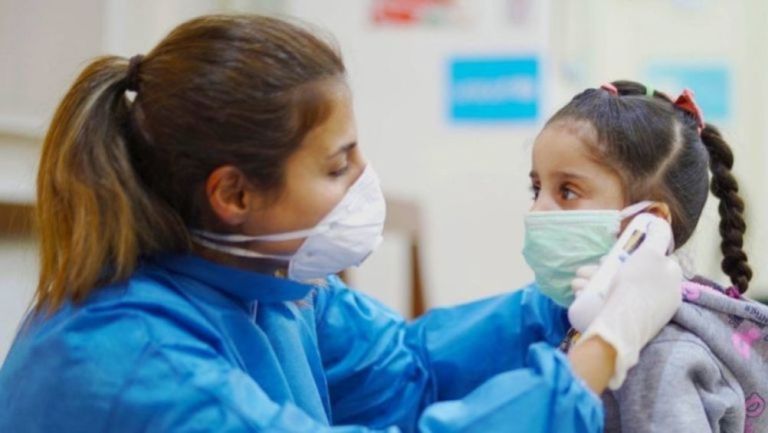 Atención a niños en un hospital