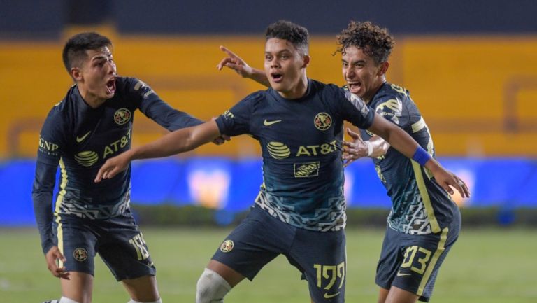 Juveniles del América Sub 20 celebran