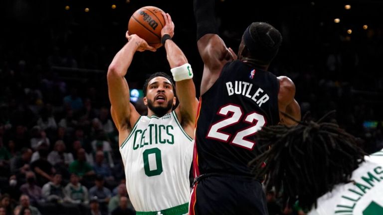 NBA Playoffs: Celtics superó al Heat e igualó la serie
