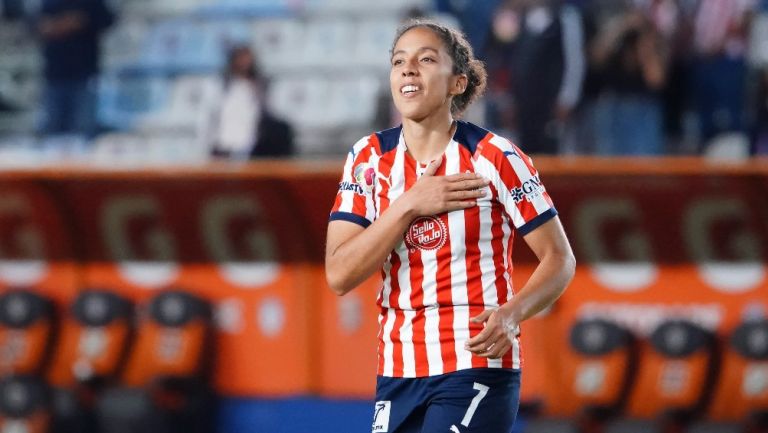 Casandra Montero durante un partido con Chivas