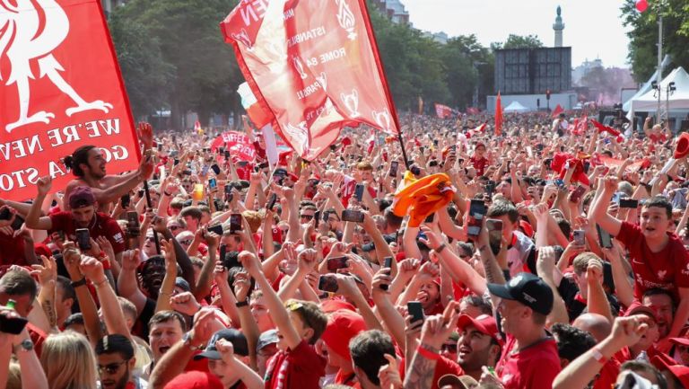 Champions League: Aficionados del Liverpool arman gran fiesta en París