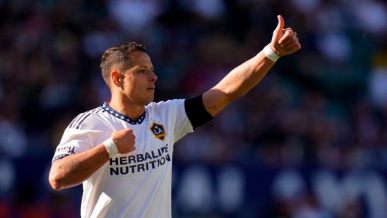 Javier Hernández durante un partido con LA Galaxy