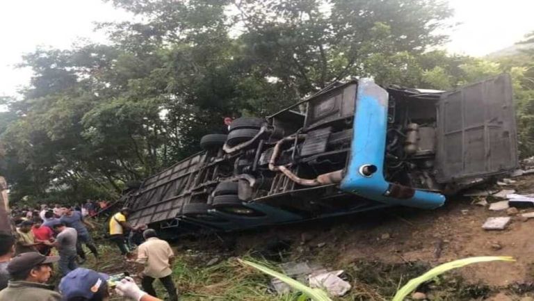 Autobús se volcó en Chiapas