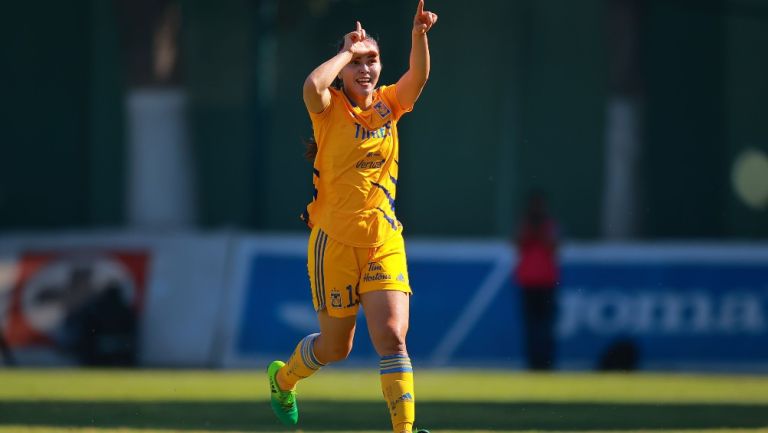 Blanca Solís celebra con Tigres