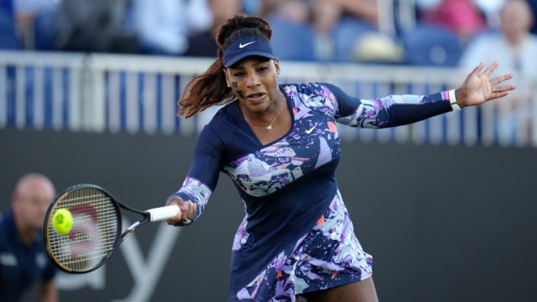 Serena Williams celebrando durante su partido de tenis de dobles de Cuartos de Final 