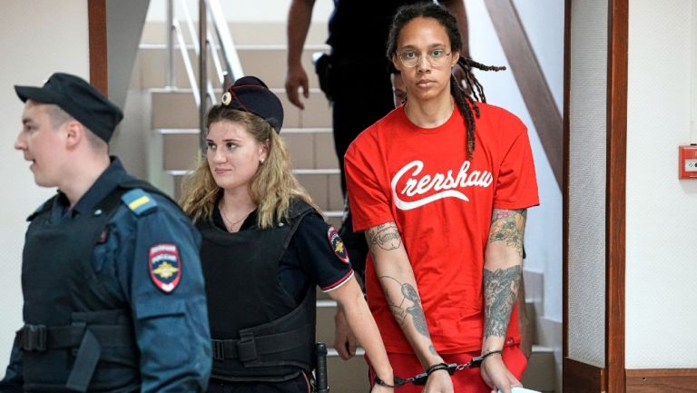 Brittney Griner: Basquetbolista estadounidense se declaró culpable por posesión de drogas en Rusia