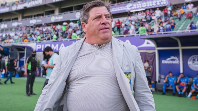 Miguel Herrera aseguró que Dani Alves no entraba en la plantilla de Tigres