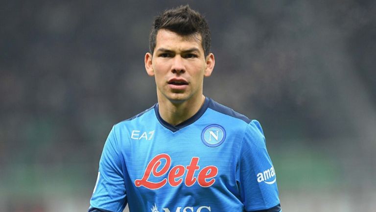 Chucky Lozano en un partido de Napoli