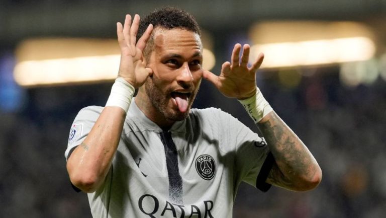 Neymar festejando un gol