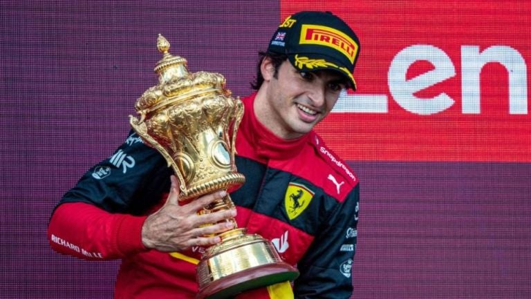 Carlos Sainz tras ganar el GP de Gran Bretaña