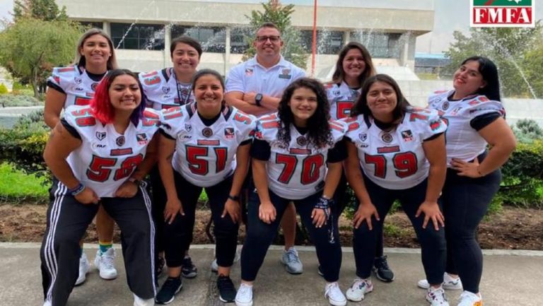 Jugadoras de la Selección Nacional Femenil de Americano