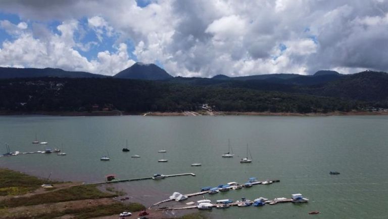 El lago de Valle de Bravo no cumple con las condiciones sanitarias