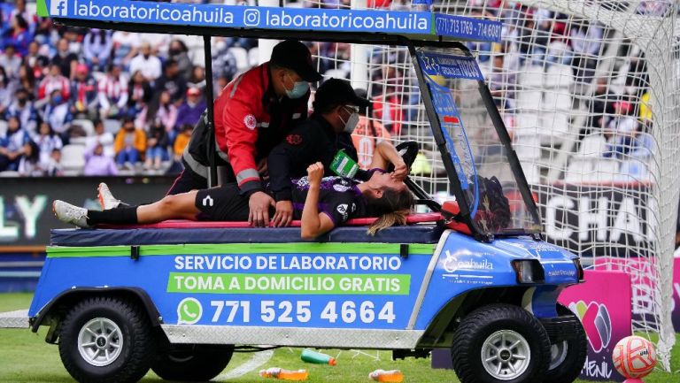 Karen Díaz salió de la cancha entre gritos y llanto tras aparatosa lesión