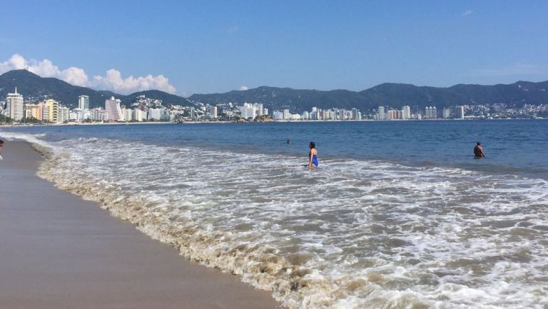 La playa Hornos es una de las tres 'no aptas' por Cofepris