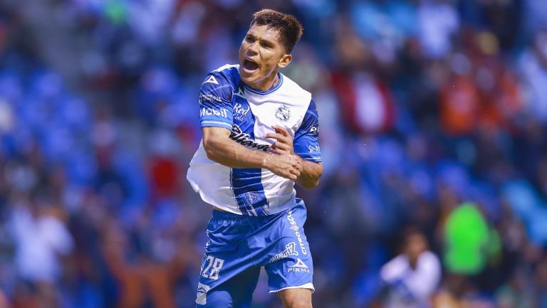 Martín Barragán en festejo de gol