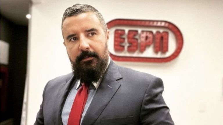 El presentador de ESPN es troleado en Redes Sociales