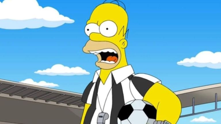 Homero Simpson como árbitro