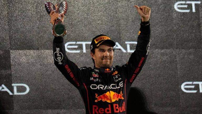 Sergio 'Checo' Pérez con Red Bull tras el GP de Abu Dabi