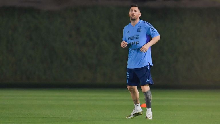 Lionel Messi en un entrenamiento de la Albiceleste