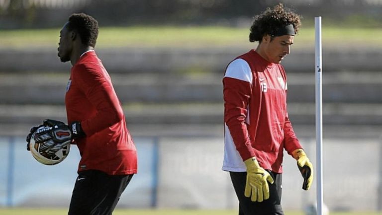 Ochoa y Kameni en un entrenamiento del Málaga