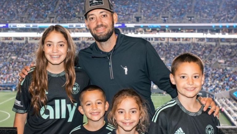 clint dempsey family