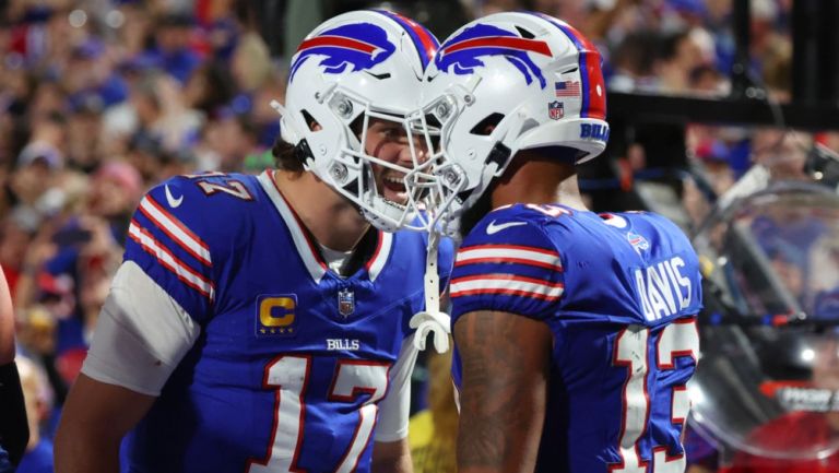 Josh Allen guía triunfo de Bills con drama ante Buccaneers