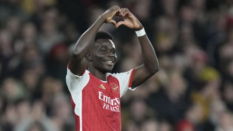 Saka celebra el primer gol de Arsenal