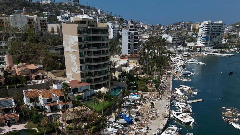 El paso del huracán Otis destruyó los hoteles que se encontraban sobre la costa